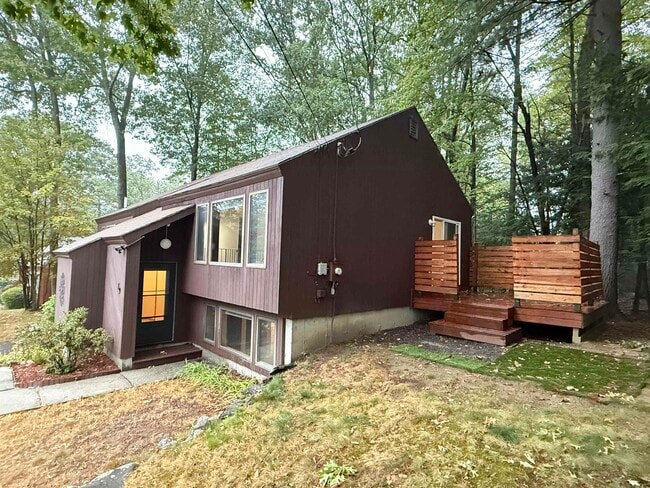 19 Cypress Rd in Milford, NH - Building Photo - Building Photo