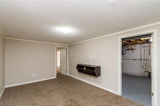 1255 Terrace St in Marion, IA - Building Photo - Building Photo