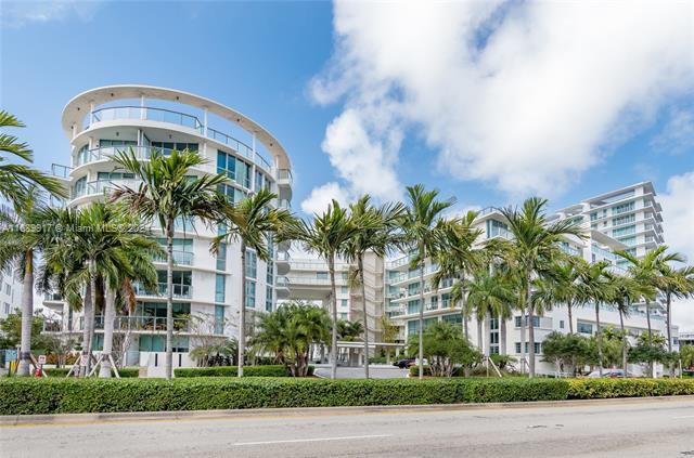 6620 Indian Creek Dr, Unit 405 in Miami Beach, FL - Foto de edificio