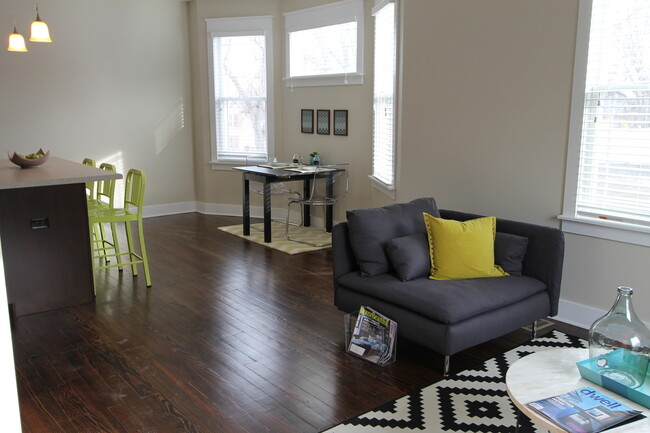 property at 2102 Vinton St