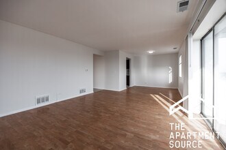 2300 N Harlem Ave in Elmwood Park, IL - Building Photo - Building Photo