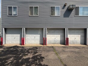 627 5th Ave S in St. Cloud, MN - Building Photo - Building Photo