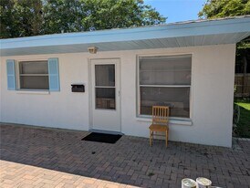610 14th Ave NW in Largo, FL - Building Photo