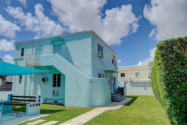 855 SW 7th St in Miami, FL - Building Photo - Building Photo