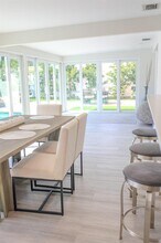 2730 NE 40th Ct in Lighthouse Point, FL - Foto de edificio - Building Photo