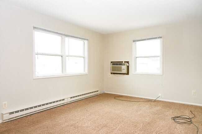 3625 13th Ave N-Unit -3627 in Grand Forks, ND - Building Photo - Building Photo