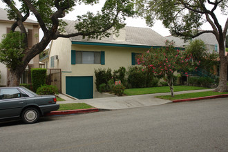 237 N Kenwood St in Glendale, CA - Building Photo - Building Photo