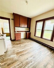 351 Moselle St in Buffalo, NY - Building Photo - Building Photo