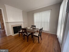 45792 Shagbark Terrace in Sterling, VA - Building Photo - Building Photo