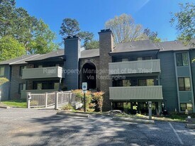 2937 Oaktop Cir in Greensboro, NC - Building Photo