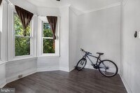 1735 W Oxford St photo'