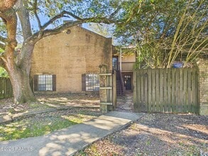 446 Failla Rd in Lafayette, LA - Building Photo - Building Photo