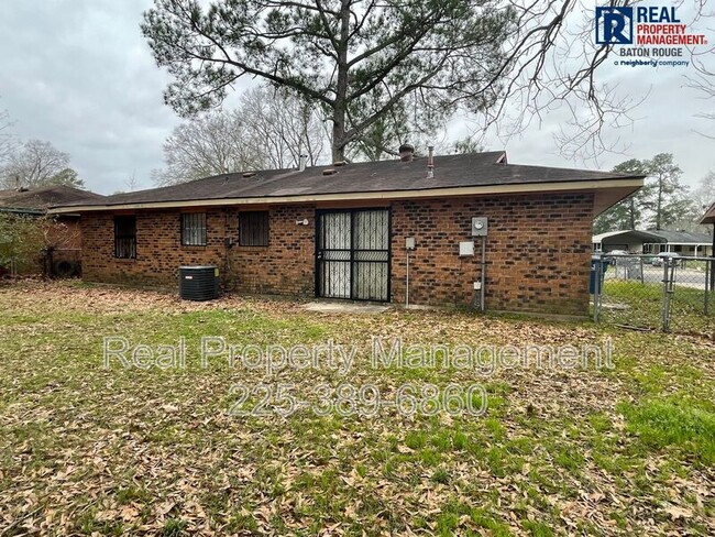 6706 Oak Park Dr in Baton Rouge, LA - Building Photo - Building Photo