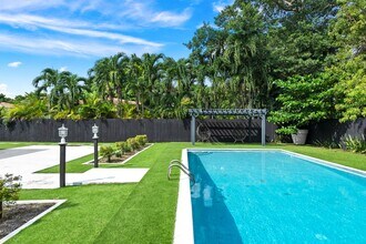 941 NE 83rd St in Miami, FL - Building Photo - Building Photo