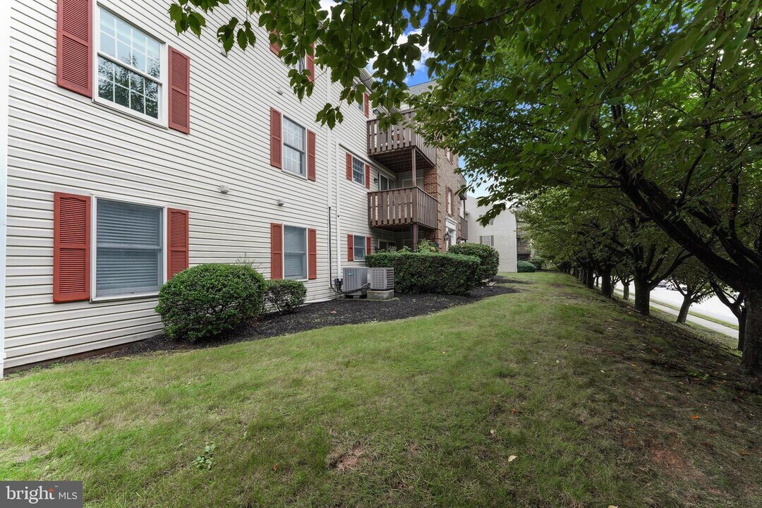 620 Manatawny St-Unit -4 in Pottstown, PA - Foto de edificio