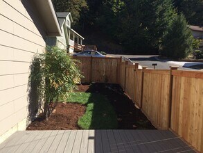 4097-4099 Potter Pl in Eugene, OR - Building Photo - Building Photo