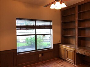 2434 Hodges Bend Cir in Sugar Land, TX - Building Photo - Building Photo