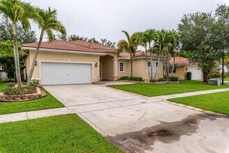 10064 Southern Pride Pl in Wellington, FL - Building Photo - Building Photo