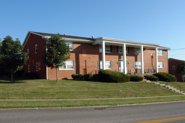 2101 Fontaine Rd in Lexington, KY - Building Photo - Building Photo