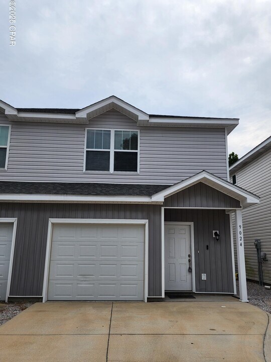 9024 Banyan Beach Dr in Panama City, FL - Building Photo