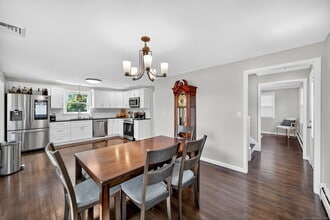 161 Maskel Rd in South Windsor, CT - Building Photo - Building Photo