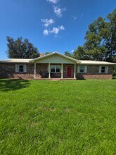 8806 SW Sundown Crk Rd in Greenville, FL - Building Photo - Building Photo