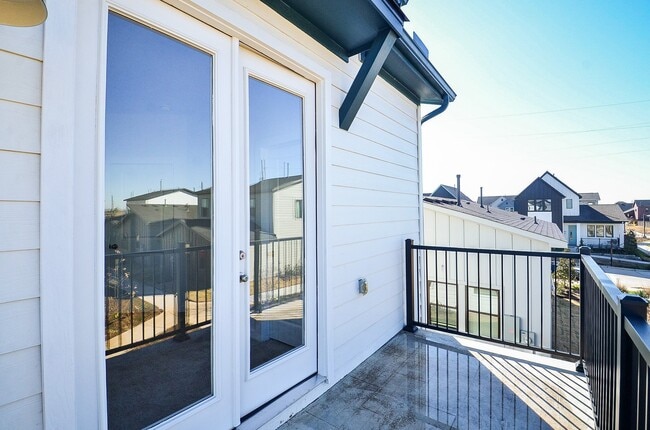 property at 3249 Loam Ln