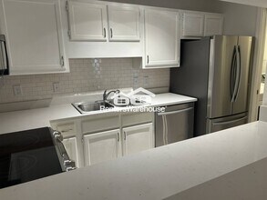 1303 Gables Dr, Unit 1303 in Hoover, AL - Foto de edificio - Building Photo