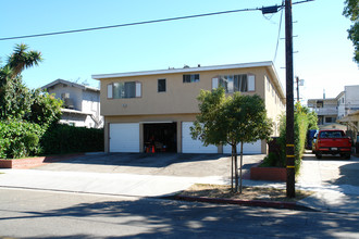 1308 E Harvard St in Glendale, CA - Foto de edificio - Building Photo