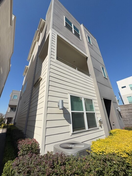 2733 Eado Edge Ct in Houston, TX - Building Photo