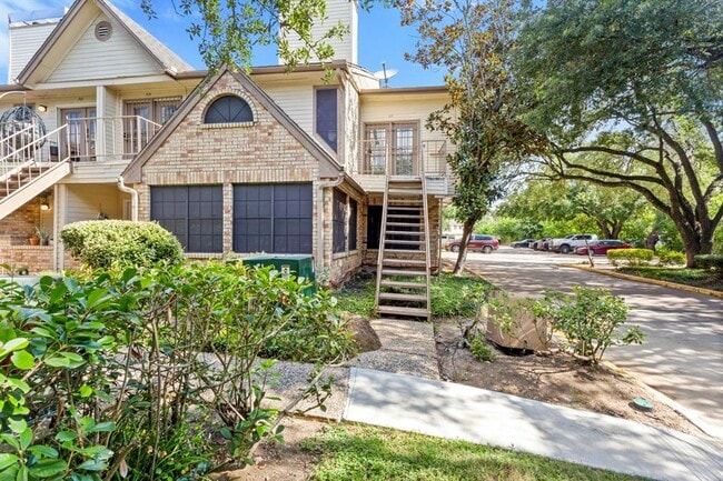 property at 2425 Holly Hall St