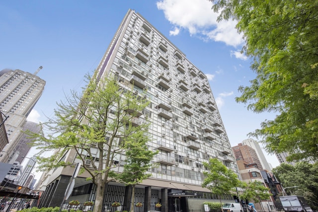 property at 1000 N Lake Shore Dr