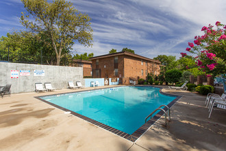 Vines at Meridian in Oklahoma City, OK - Building Photo - Other