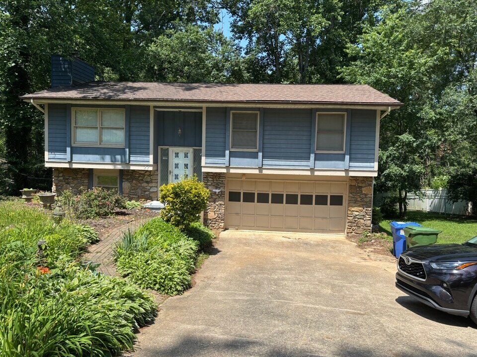 77 Overlook Rd in Asheville, NC - Building Photo