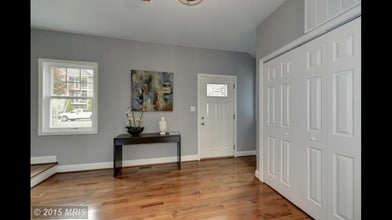 2831 Cherry St in Falls Church, VA - Building Photo - Building Photo