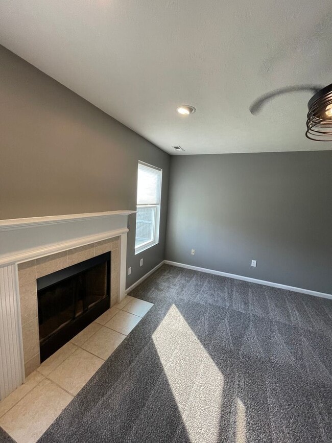 7935 Bombay Ln in Indianapolis, IN - Building Photo - Building Photo