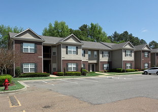 Weatherstone Apartments in Horn Lake, MS - Building Photo - Building Photo