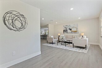 834 Riverside Dr in Tarpon Springs, FL - Building Photo - Building Photo