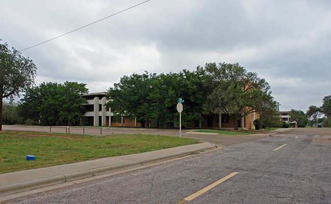 9701 9th Dr in Lubbock, TX - Foto de edificio - Building Photo