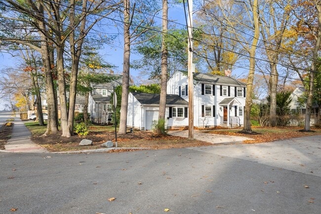 39 Harland Rd in Waltham, MA - Building Photo - Building Photo