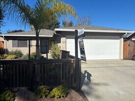 127 Mason St in Santa Cruz, CA - Building Photo