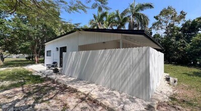 19675 SW 264th St in Homestead, FL - Building Photo - Building Photo