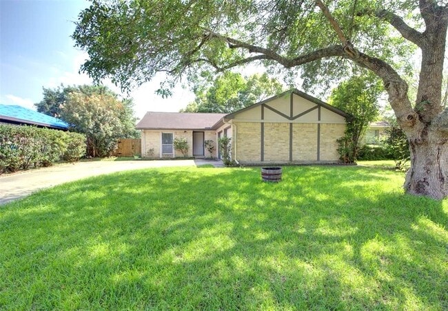 5311 Linda Ln in Katy, TX - Building Photo - Building Photo