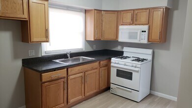 34224 Stellwagen St in Wayne, MI - Building Photo - Building Photo