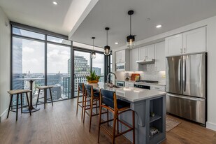 415Colorado in Austin, TX - Building Photo