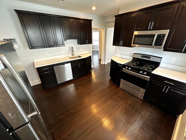 74 Weld Hill St, Unit #2