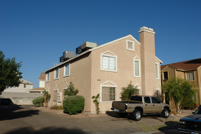 Village At Washington in Las Vegas, NV - Building Photo - Building Photo