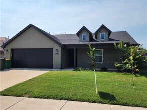 59 E Loveland Loop in Farmington, AR - Building Photo - Building Photo