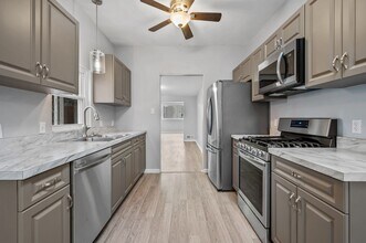 1130 Brabec St in Pittsburgh, PA - Building Photo - Building Photo