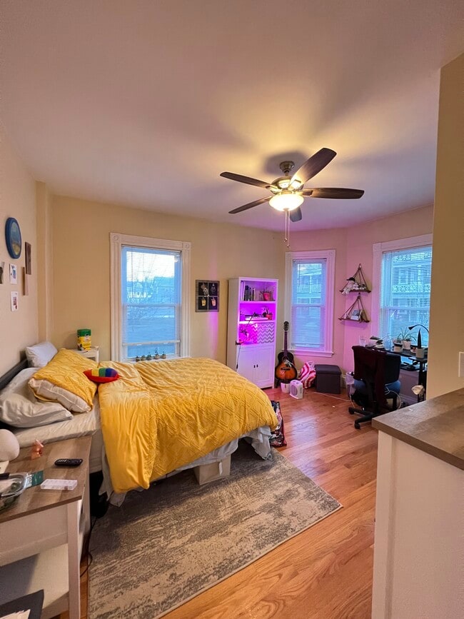 87 Morrison Ave, Unit 1R